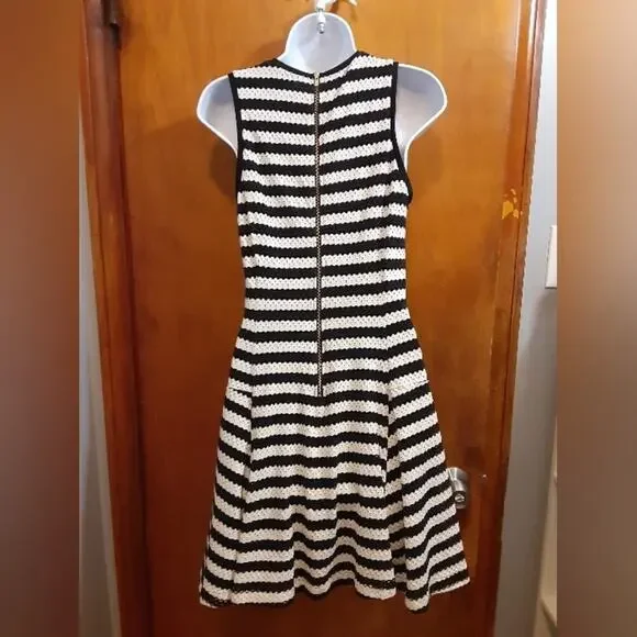 Banana Republic Women's Dress - Picture 3 of 5